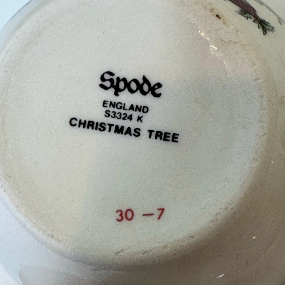 2 Spode Christmas Tree Tea Cup and Saucer Made in England